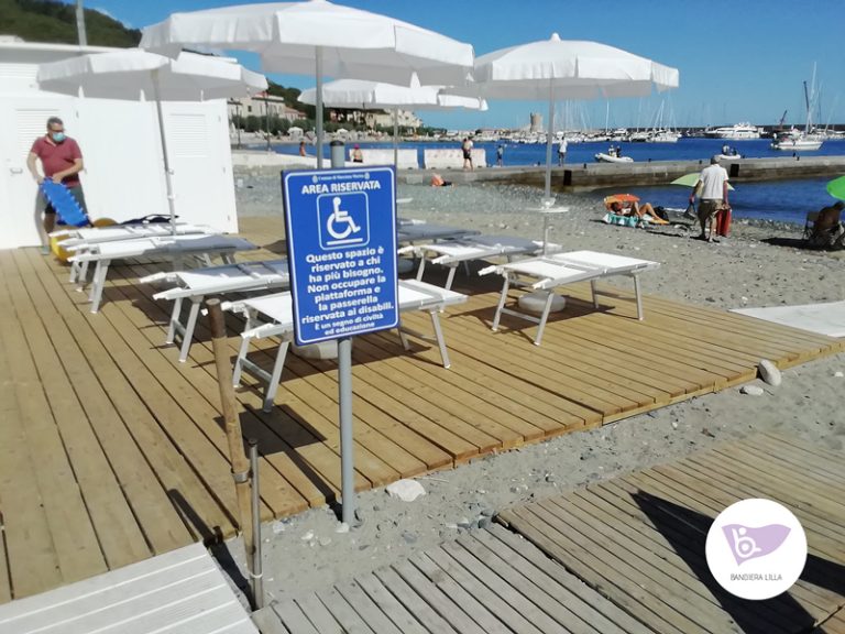Nell'immagine una spiaggia accessibile in uno dei Comuni Lilla